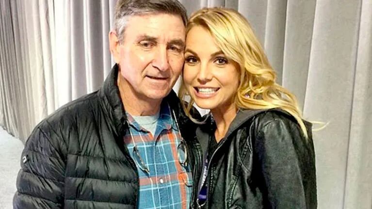 El padre de Britney Spears renunció a la tutela legal de la cantante tras años de conflicto
