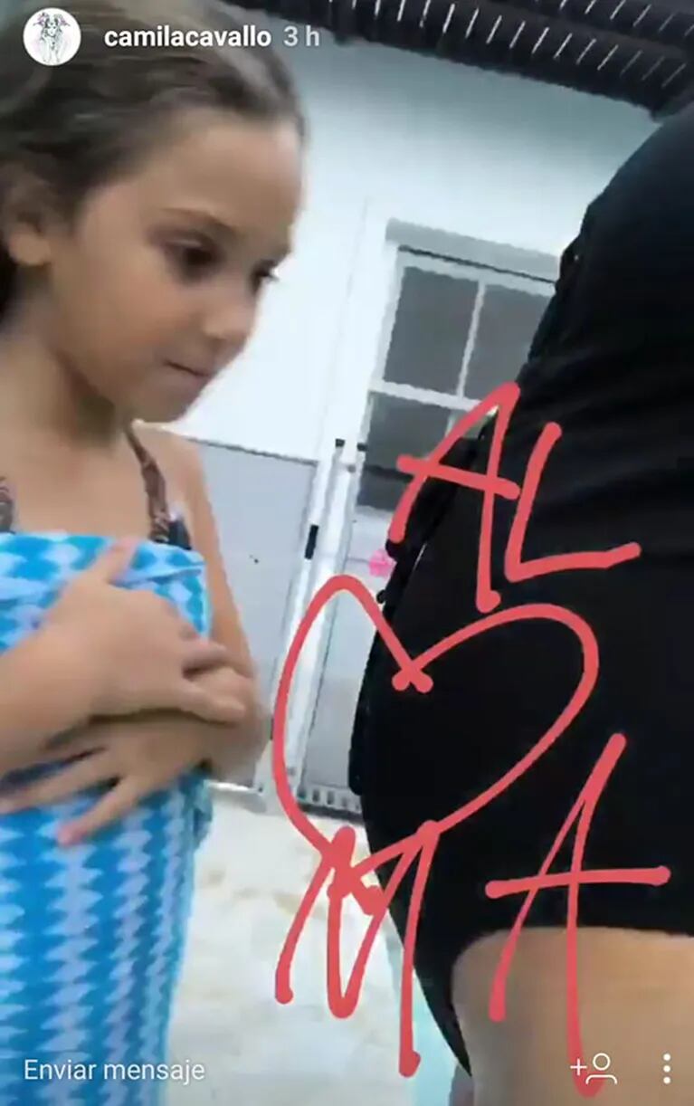 El tierno video del hijo de Mariano Martínez, acariciándole la pancita a Camila Cavallo: "Milo y Alma empiezan a conectar" 