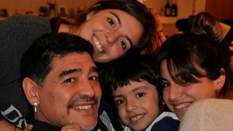 Dalma Maradona recordó un momento en familia con Diego y abrió su corazón.