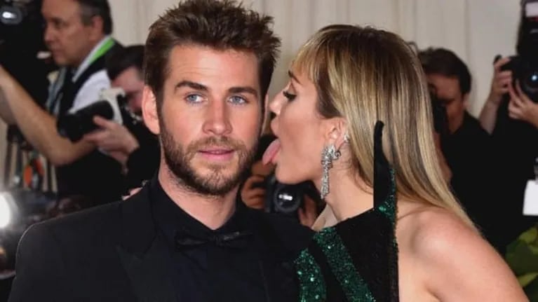 ¿Liam Hemsworth se enteró de que su matrimonio con Miley Cyrus había terminado a través de las redes sociales?