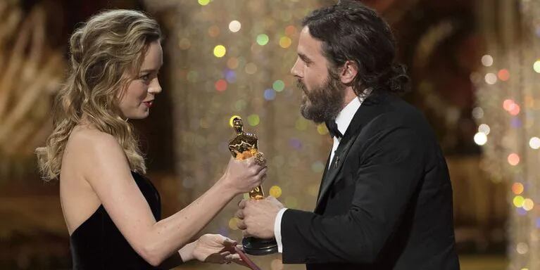 ¿Por qué Brie Larson se negó a aplaudir a Casey Affleck en los Oscar 2017?