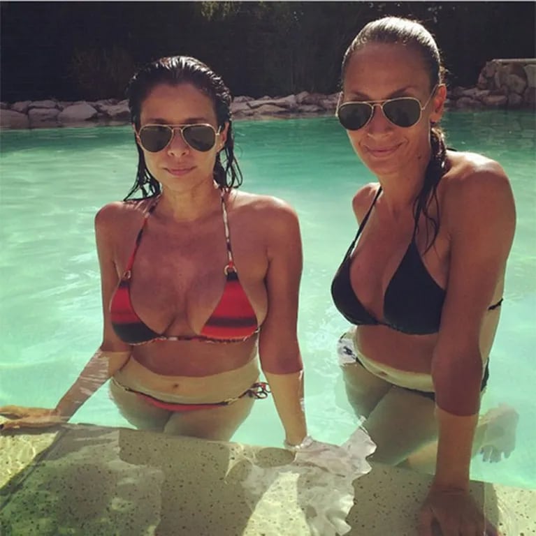 Julieta Ortega y Ana Paula Dutil, dos diosas en el agua. (Foto: Instagram)