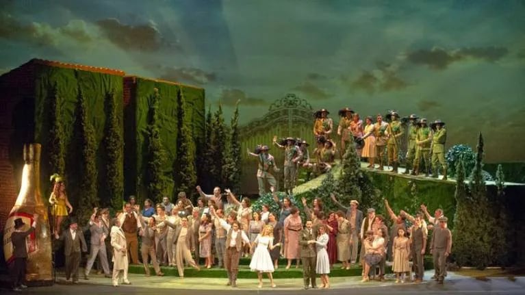 El Teatro Colón se adapta para los más chicos con la ópera El elixir de amor