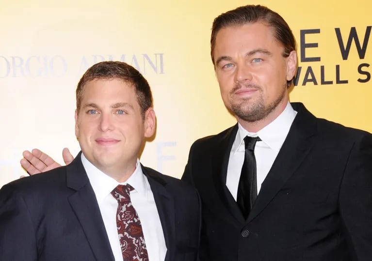 Jonah Hill sorprendió junto con Leonardo DiCaprio en Saturday Night Live   