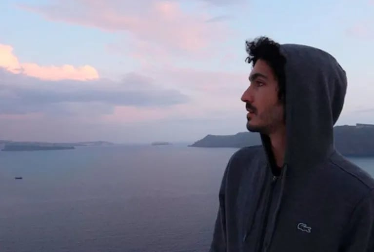 Los días de amor y relax de Úrsula Corberó y Chino Darín en Grecia: "Las vistas de Santorini" 