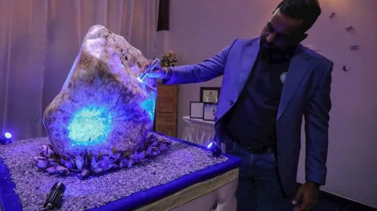 Sri Lanka subastará un increíble zafiro de 300 kilos, el más grande del mundo