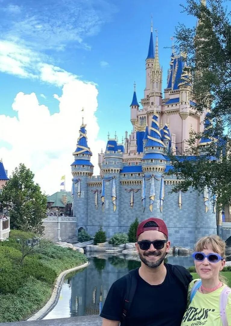 Gonzalo Heredia y Brenda Gandini: álbum de vacaciones familiares en Disney