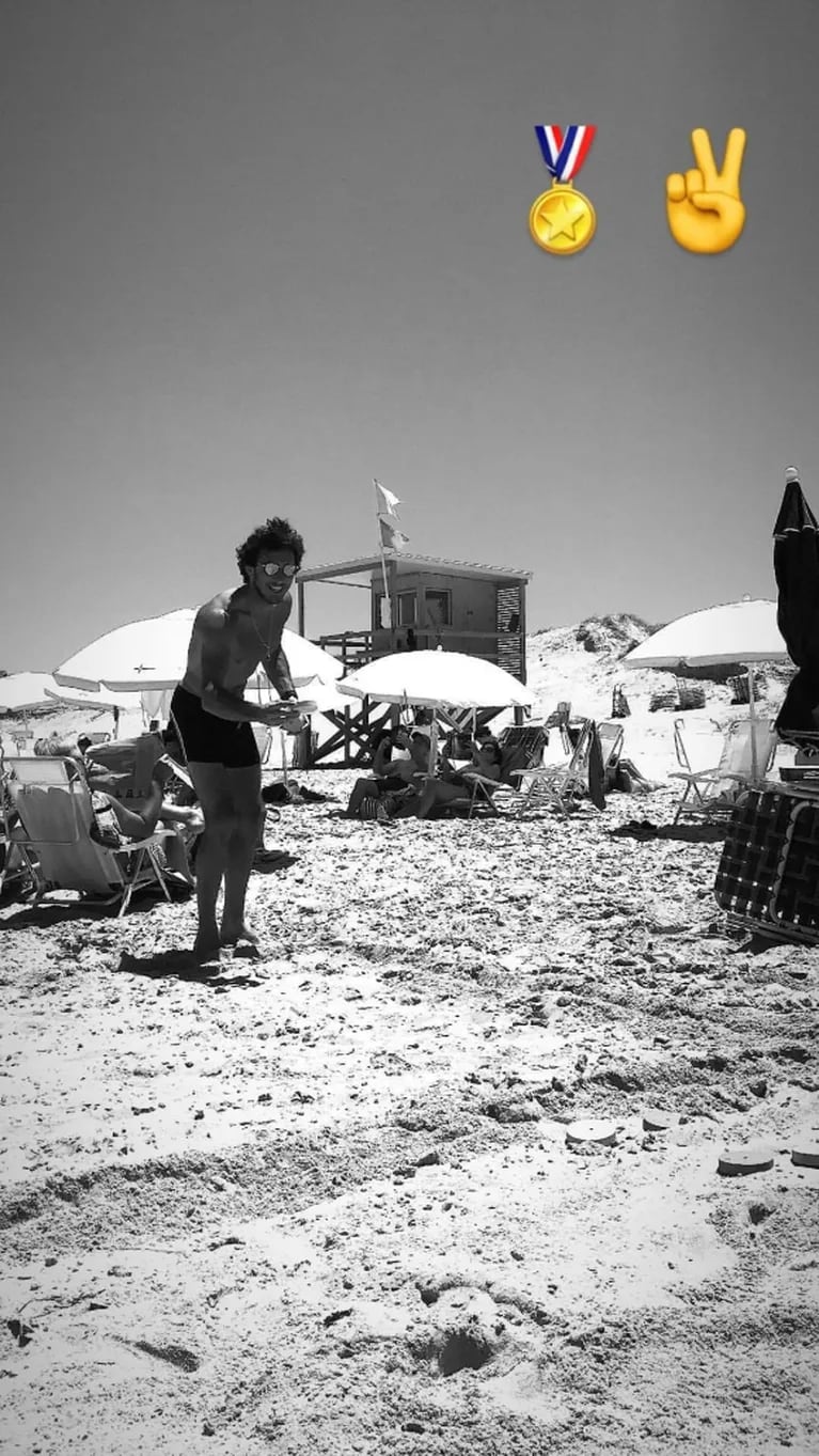 ¡Playa de soltero! Los días de Pico Mónaco, en Punta: mates con el Pollo Álvarez y competencia de tejo