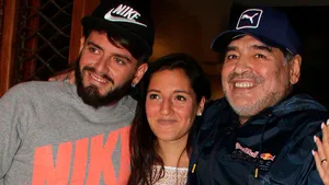 Los mensajes de Jana y Diego Junior a Maradona en el día que cumpliría 61 años