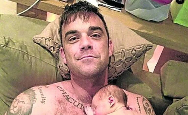 La foto más tierna de Robbie Williams. (Foto: Twitter Robbie Williams)