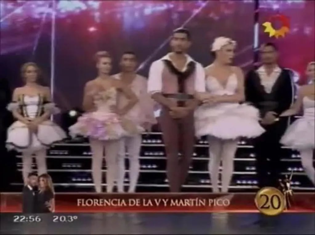 El bailarín de Florencia De la Ve se lesionó en ShowMatch, pero igual bailo el clásico