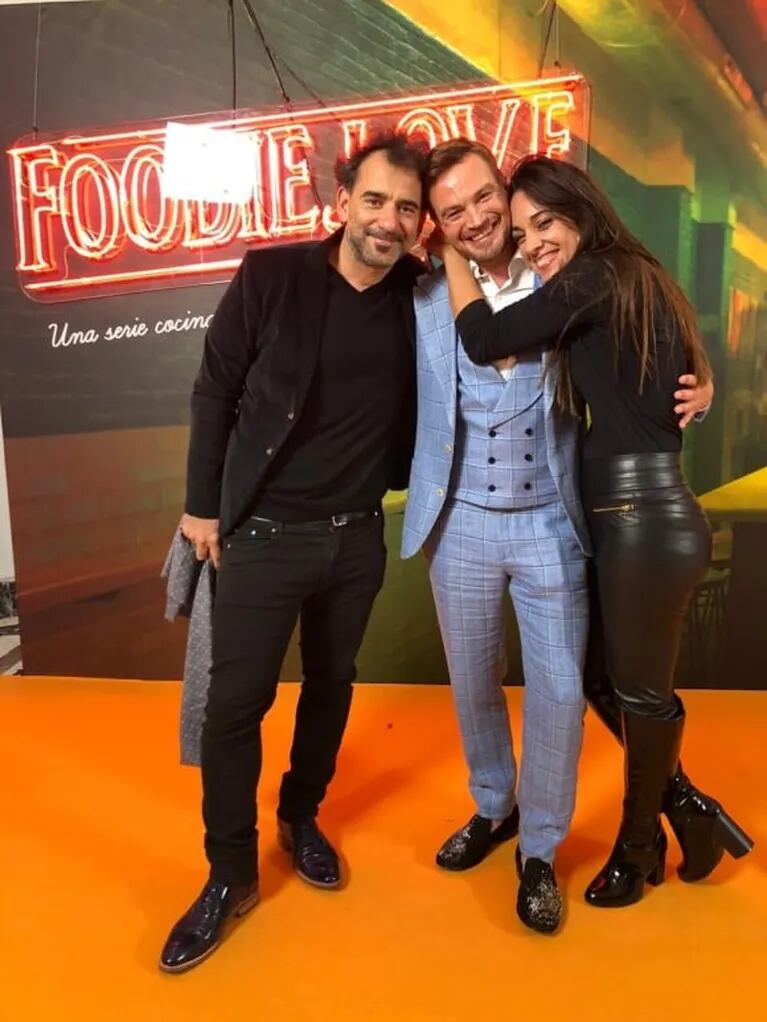 Joaquín Furriel, Martina Gusmán y Pablo Trapero, junto a Guillermo Pfening en el estreno de Foodie Love en Madrid