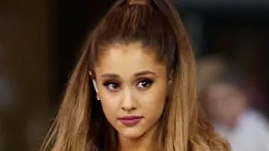 Ariana se enojó con sus fans por imitarla en TIkTok.