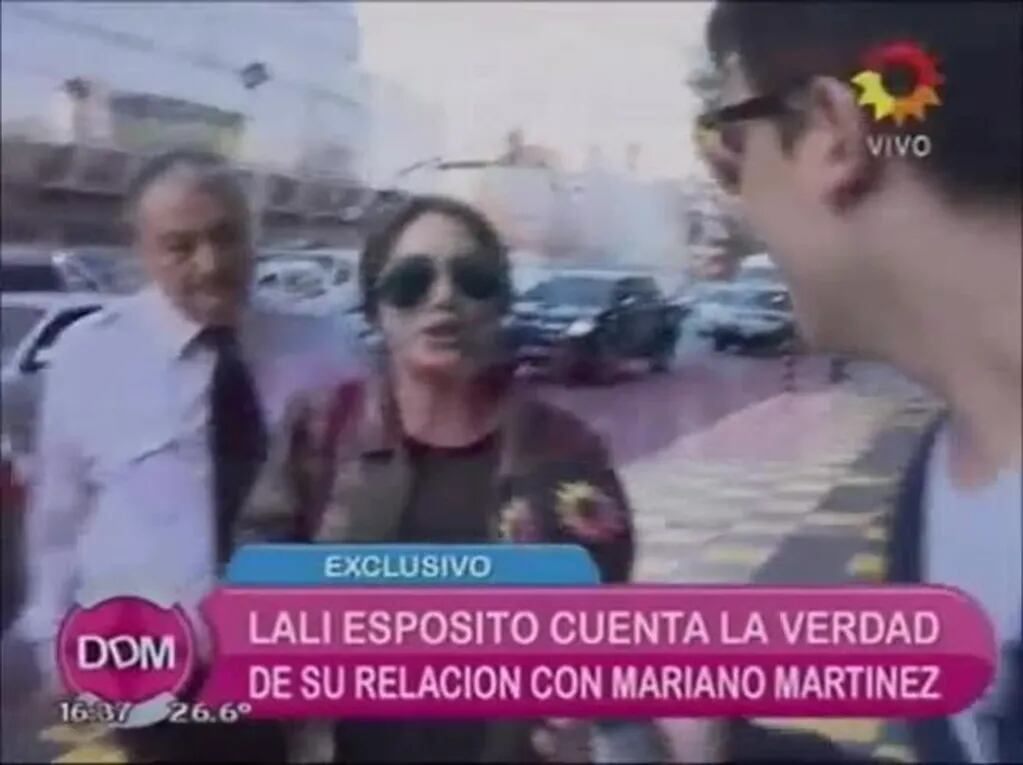 Lali y el saludo cariñoso con Mariano Martínez en el teatro: "Ponele que sea cierto, ¿nos vamos a dar un beso adelante de la gente?"