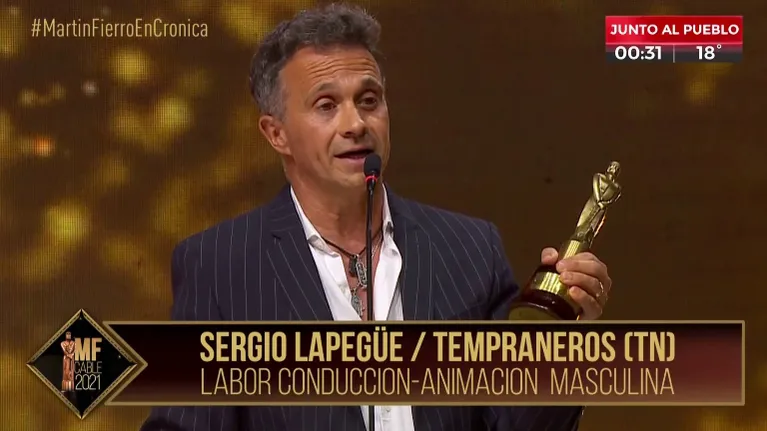 La emoción de Sergio Lapegüe al ganar su premio Martín Fierro de Cable tras superar el covid: "Después de tocar fondo, todo lo que viene es bendición"