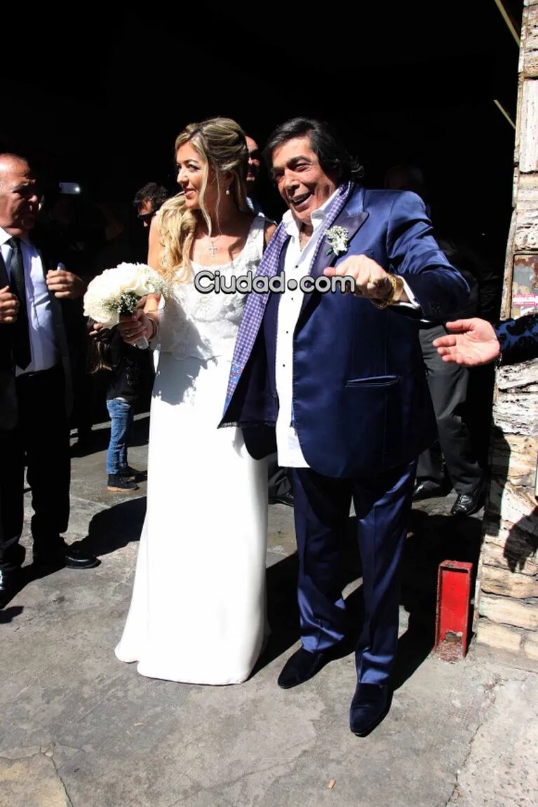 Las fotos del casamiento de Cacho Castaña y Marina Rosenthal: ¡todos los looks!