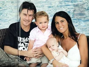 Guillermo Coria con su mujer Carla y sus hijos Thiago y Delfina. (Foto: revista ¡Hola! Argentina)