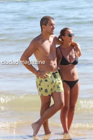 Amalia Granata y Leo Squarzon, enamorados en Punta del Este (Fotos: GM Press).