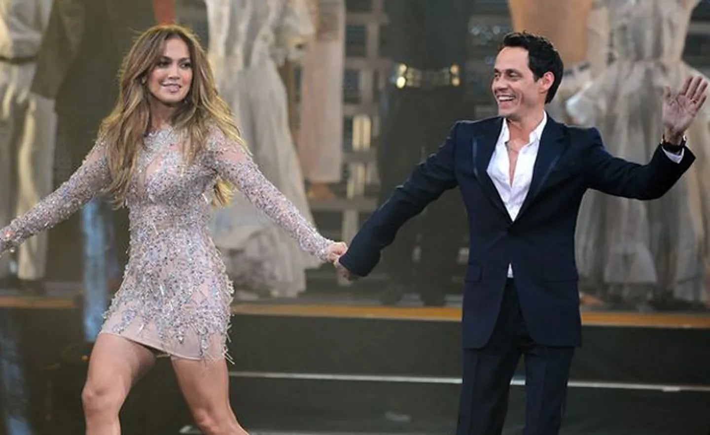 Jennifer Lopez y Marc Anthony juntos en el escenario (Foto: Web)