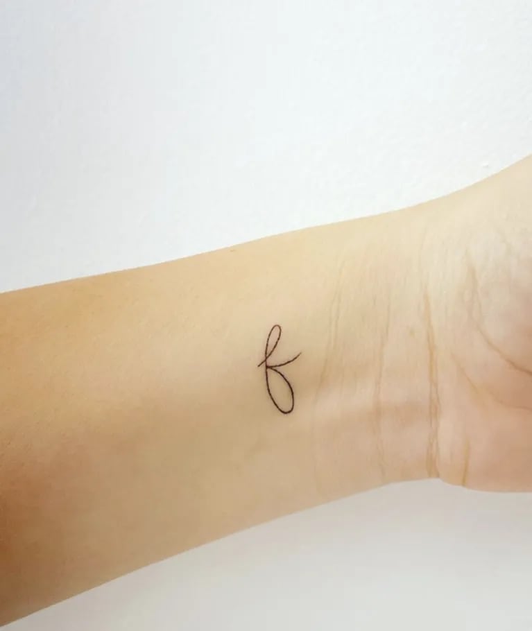 Laura Esquivel se hizo un tatuaje dedicado a su novio: "Te dejé visible en mi piel" 