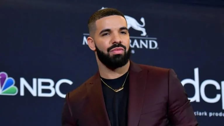 Drake se bajó a última hora del Lollapalooza Brasil y generó la bronca de los fanáticos