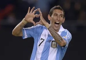 Angel Di María, celebrando un gol con su clásico festejo del corazón. (Foto: archivo Web)