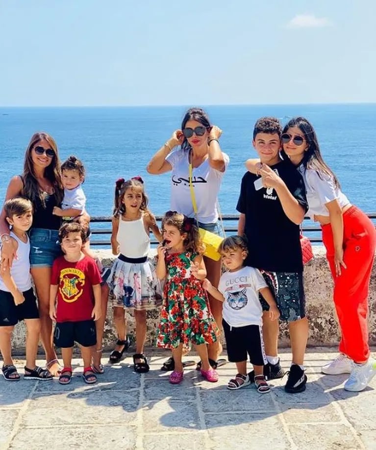 La foto de las vacaciones de Antonela Roccuzzo con sus hijos en Mónaco junto a sus amigas top 