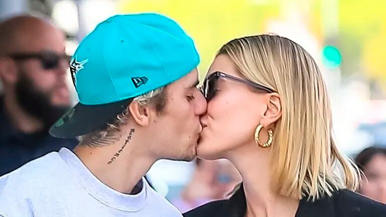 Justin Bieber y Hailey Baldwin, a los besos en Hollywood y entre versiones de ampliar la familia