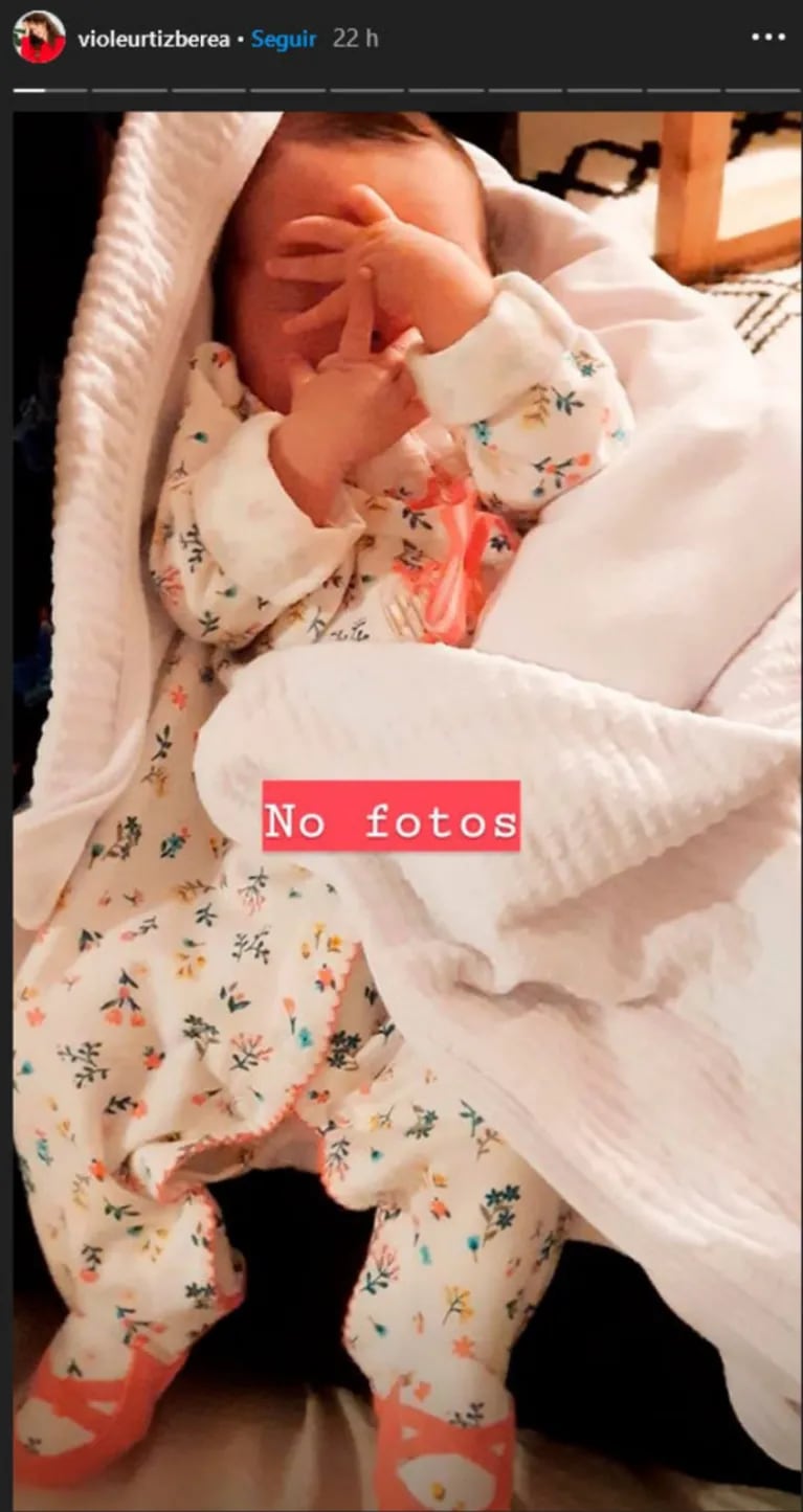 Violeta Urtizberea posteó la imagen más divertida de su bebita, Lila: "No fotos"