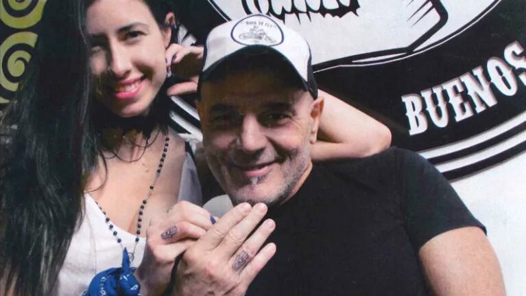Zeta Bosio y Estefanía Iracet celebraron 10 años de amor con un particular tatuaje. Foto: Gente