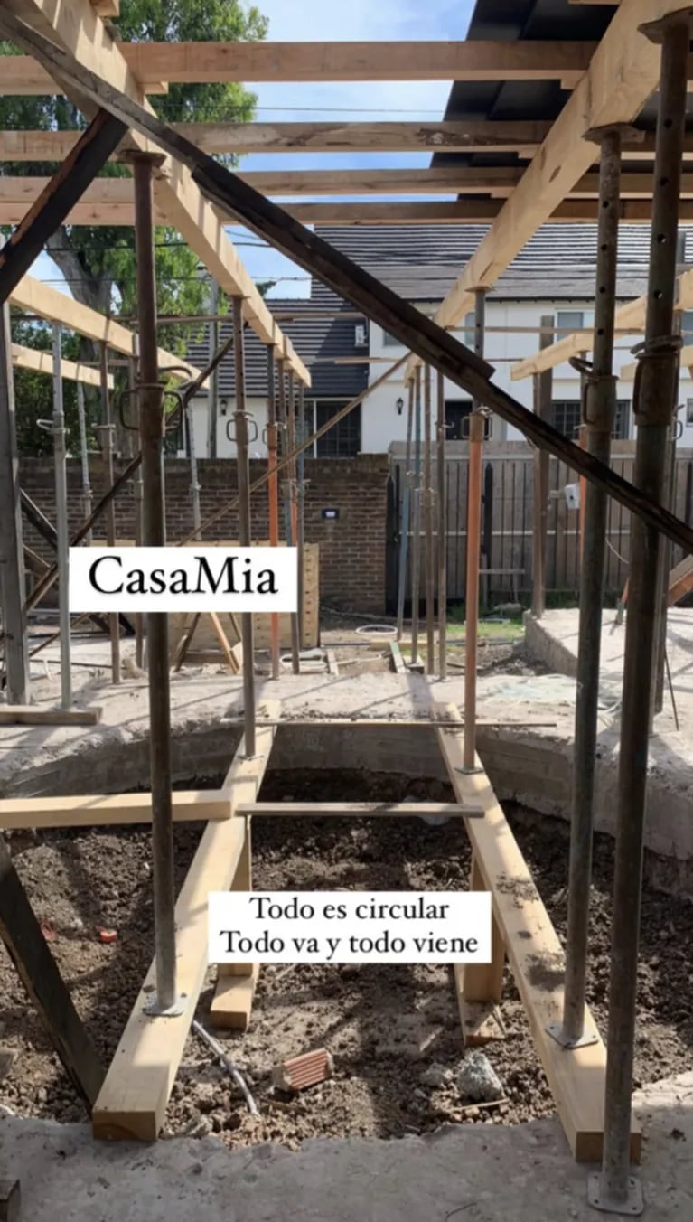 Juana Viale y su novio están construyendo una original casa para mudarse juntos: "Todo es circular"