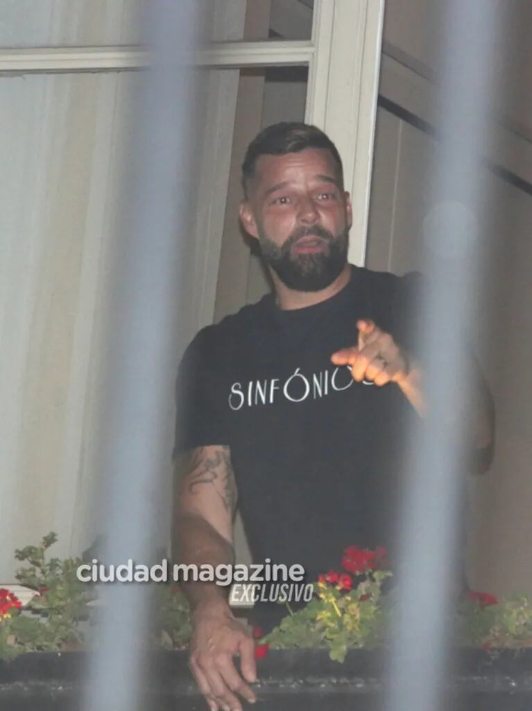 Ricky Martin saludó a sus fans de Buenos Aires: las fotos del cálido encuentro