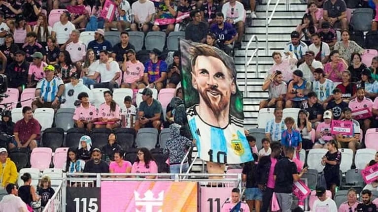 Así fue la presentación de Leo Messi en el Inter de Miami: lluvia torrencial, clamor popular y familias unidas