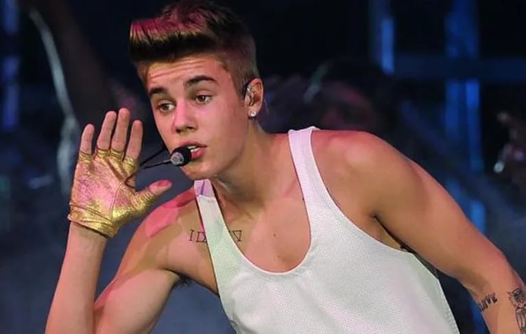 Justin Bieber se habría querido ir del estadio y lo habrían “obligado” a regresar para pedir disculpas. (Web)
