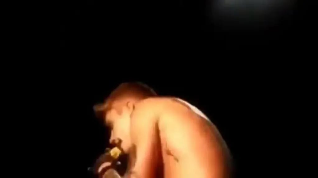 Video de Justin Bieber en Brasil: recibió un botellazo y abandonó el show