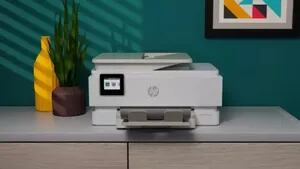 La impresora doméstica HP Envy Inspire imprime las fotos a doble cara y las convierte en tarjetas