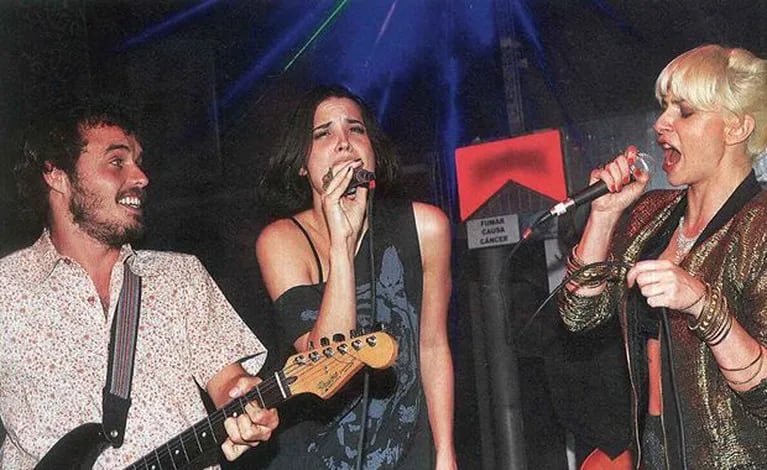 Florencia Torrente y Romina Gaetani rockearon con Benjamín Rojas. (Foto: Caras)