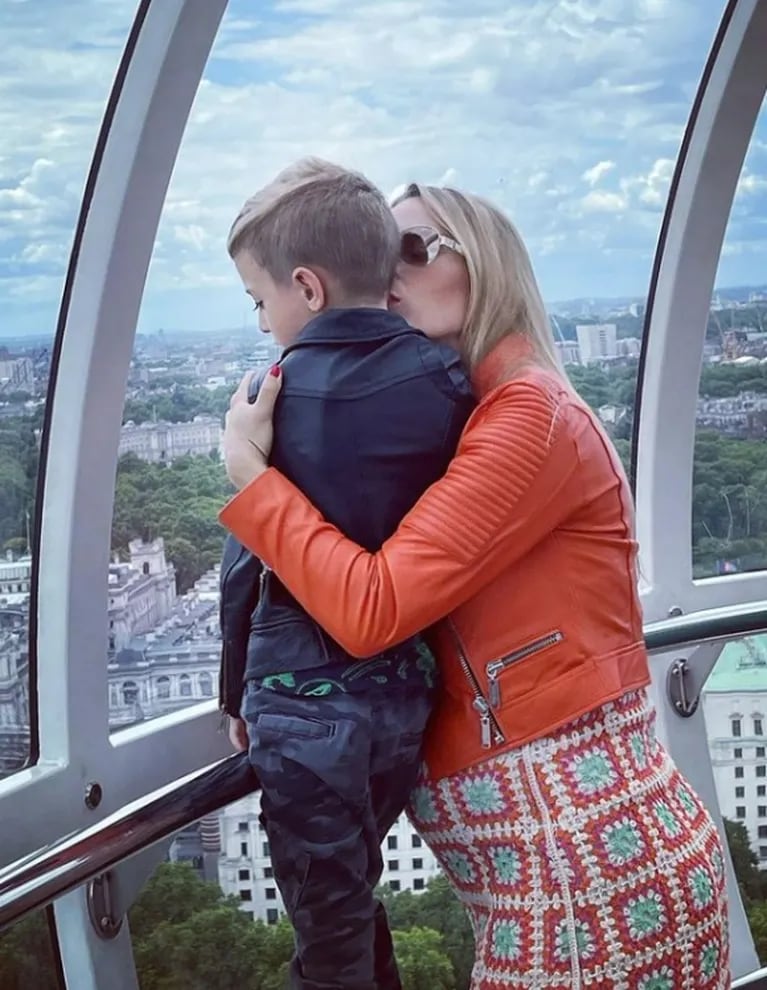 Luisana Lopilato viajó a Londres con sus hijos: las fotos más tiernas