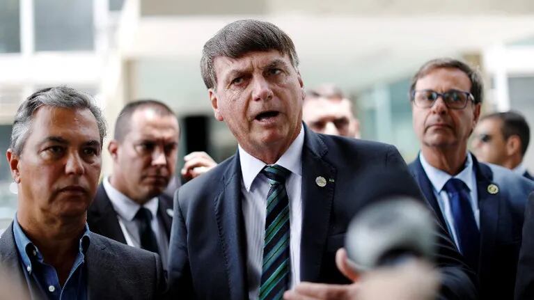 Bolsonaro insiste contra el confinamiento con la pandemia acelerada en Brasil. Foto: Reuter.