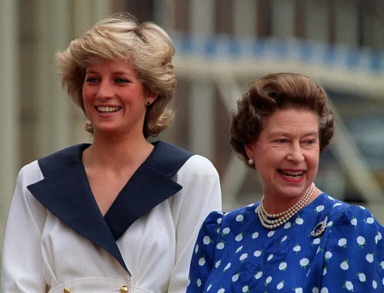 Razones por las que Elizabeth II y Diana de Gales no se soportaban    