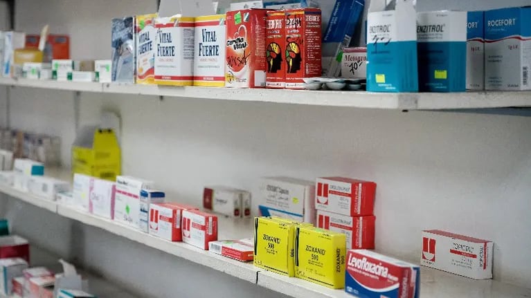 Venta de medicamentos sin eficacia probada contra covid se dispara en Brasil. Foto: EFE.