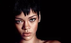 Rihanna, agredida por una fan en un boliche (Foto: Web). 