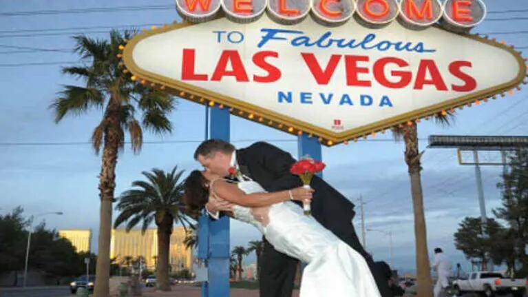 Se incendió una limusina con una novia que iba a su boda en Las Vegas