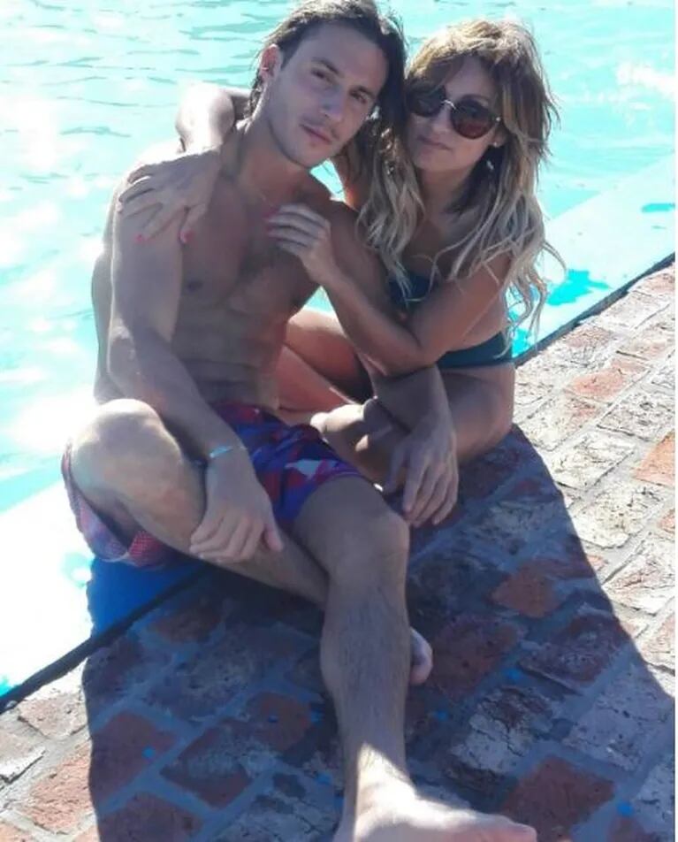 Marcela Tauro y su novio Martín Bisio, enamorados en una tarde de amor y sol: "En la pile" 