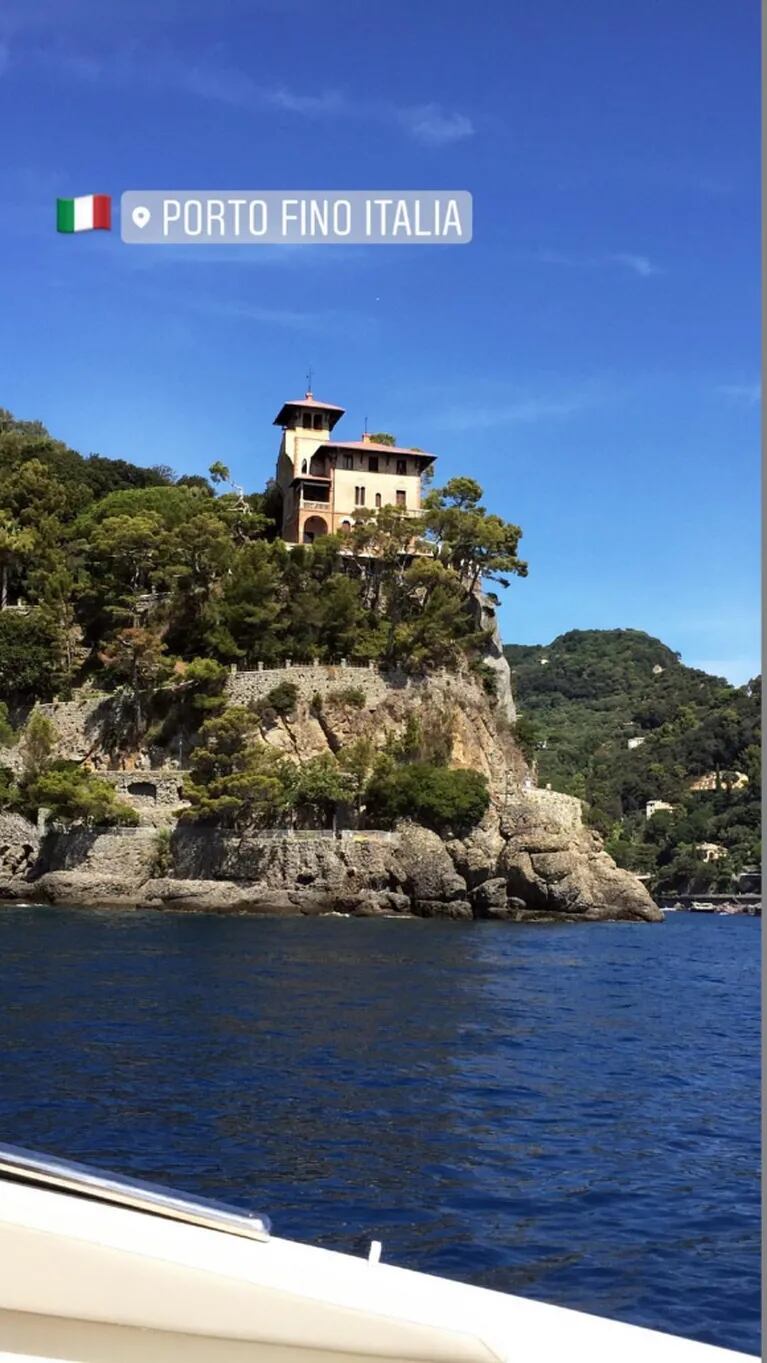 Oriana y Tiziana Sabatini, de vacaciones por Italia: lomazos en bikini, paseo en barco por la Gruta Azul y tour gastronómico 
