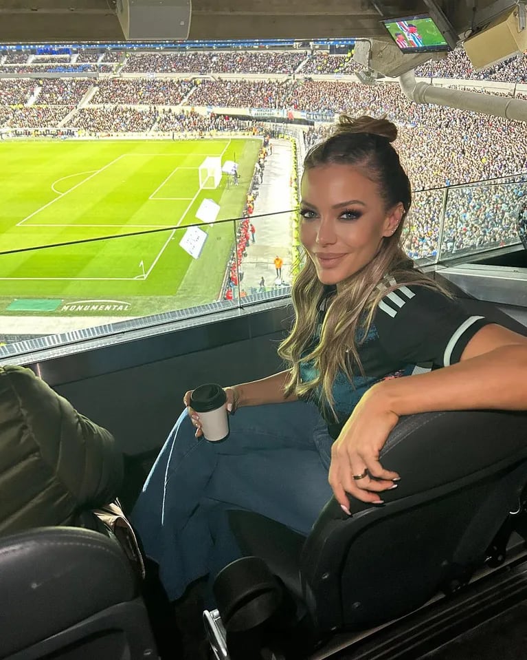 Evangelina Anderson disfrutó del triunfo de Argentina contra Paraguay por las Eliminatorias Mundial 2026