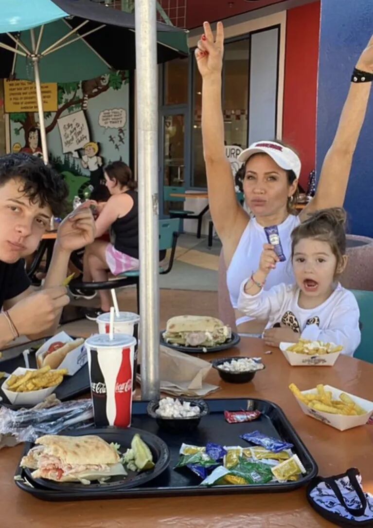 Adabel Guerrero posteó el álbum de fotos de las primeras vacaciones de su hija: "Está feliz y nosotros también"