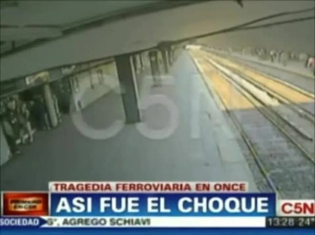 El video de la tragedia del tren de Once, difundido por la TV
