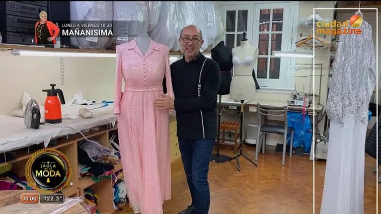 Claudio Cosano contó detalles del vestido que lució Mirtha Legrand en su vuelta a la televisión: "Había uno rosa y uno blanco y eligió en el momento"