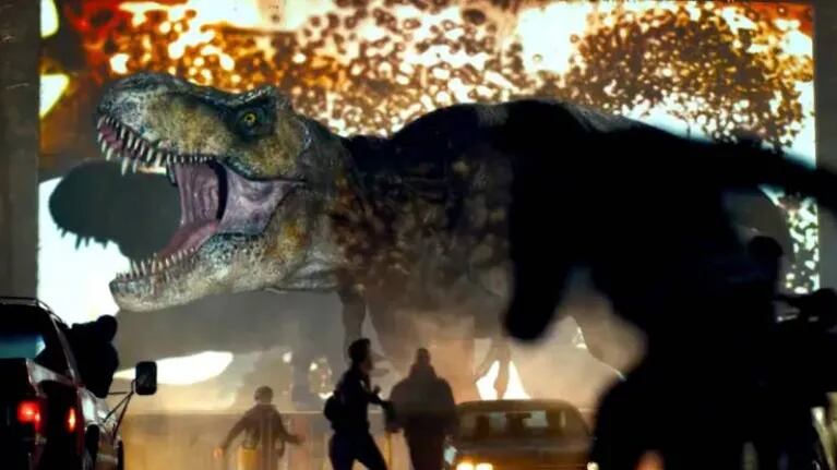 La nueva película de Jurassic World destronó a Top Gun en la recaudación de los cines